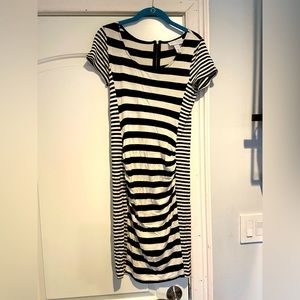 Jessica Simpson bodycon maternity dress size small